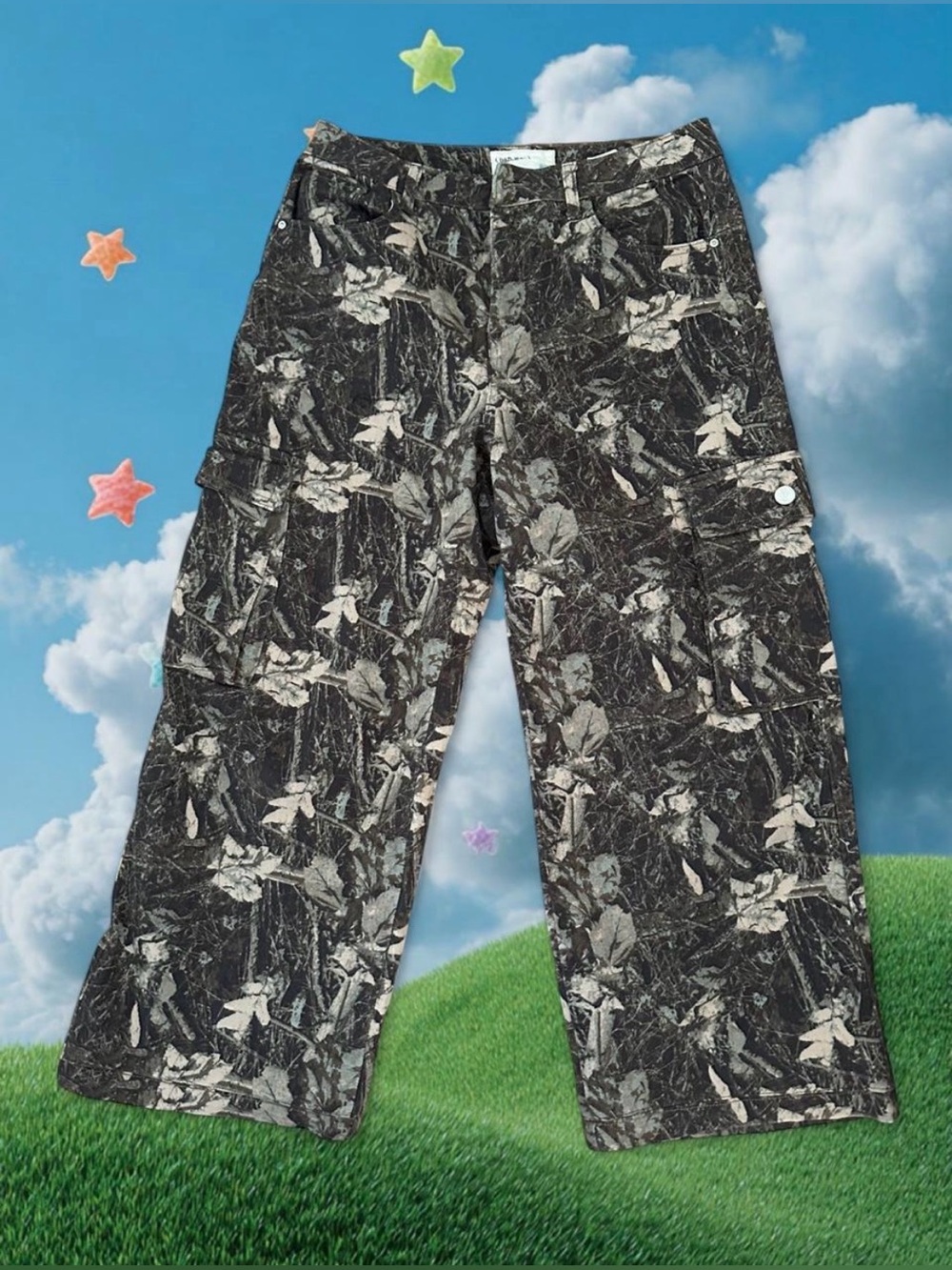 Wide Leg Camo Cargo Pants